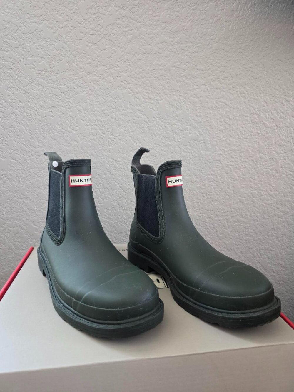 Hunter Women's Original Commando Chelsea Boots – Dark Olive – Size 8